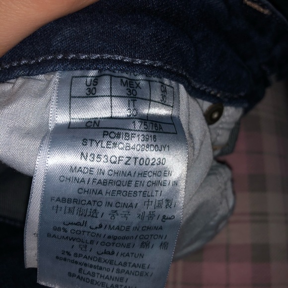 Guess Blue Jeans - Picture 4 of 4